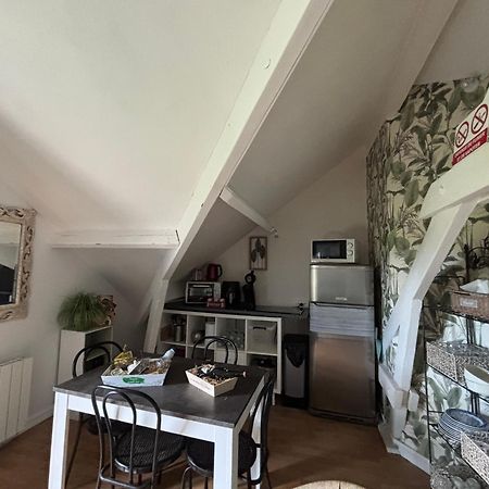 Une Ambiance Cosy Avec Jardin Privatif Nassandres Екстер'єр фото